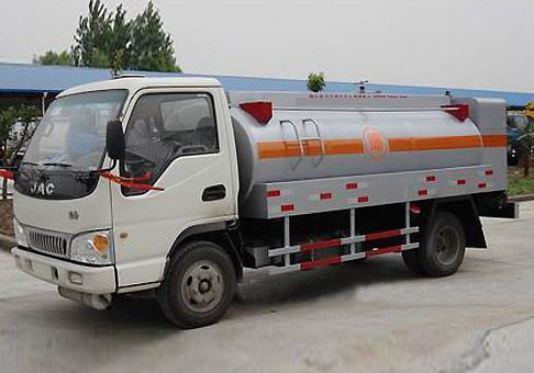 江淮小型油罐车 图片